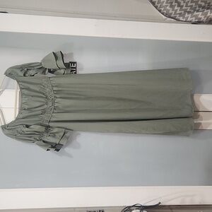 Maternity dress. SHEIN Size M. green solid